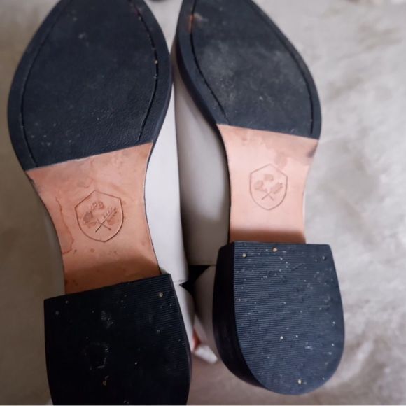 POPPY BARLEY PEBBLED LEATHER ANKLE BOOTS - Picture 7 of 11